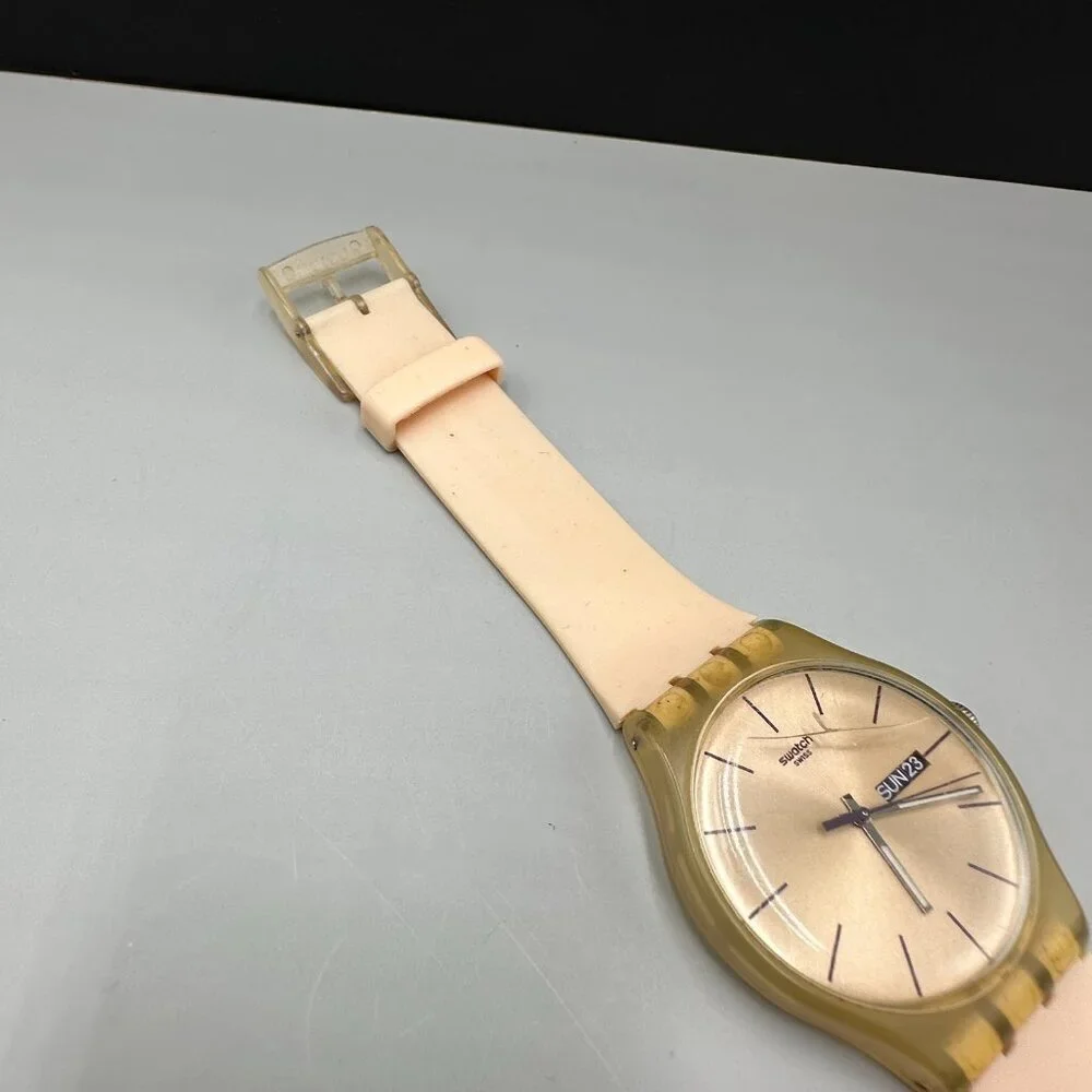 Swatch Rose Rebel Watch Unisex Date Window Round 40MM SUOT700 New Battery